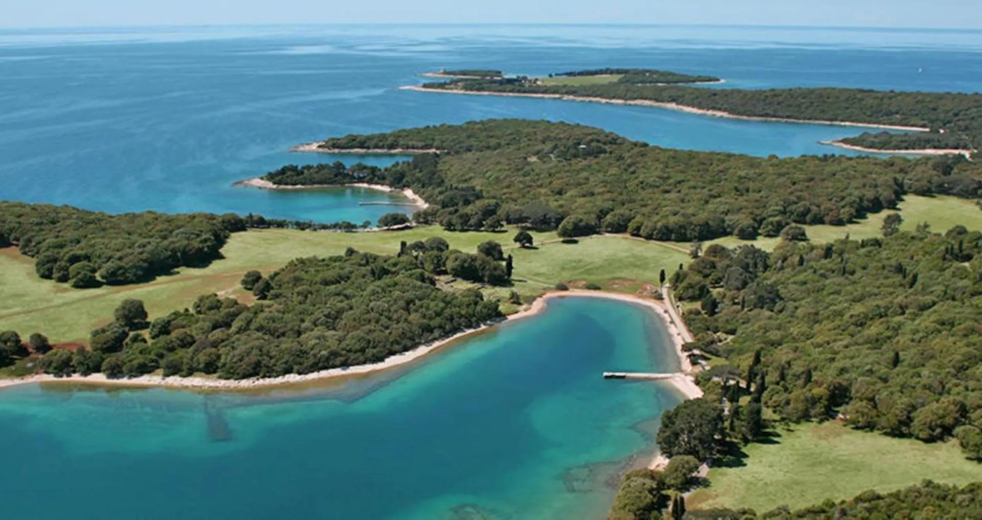 Apartment Spacious Flat With Pool Just 300M From The Beach Fazana Croatia