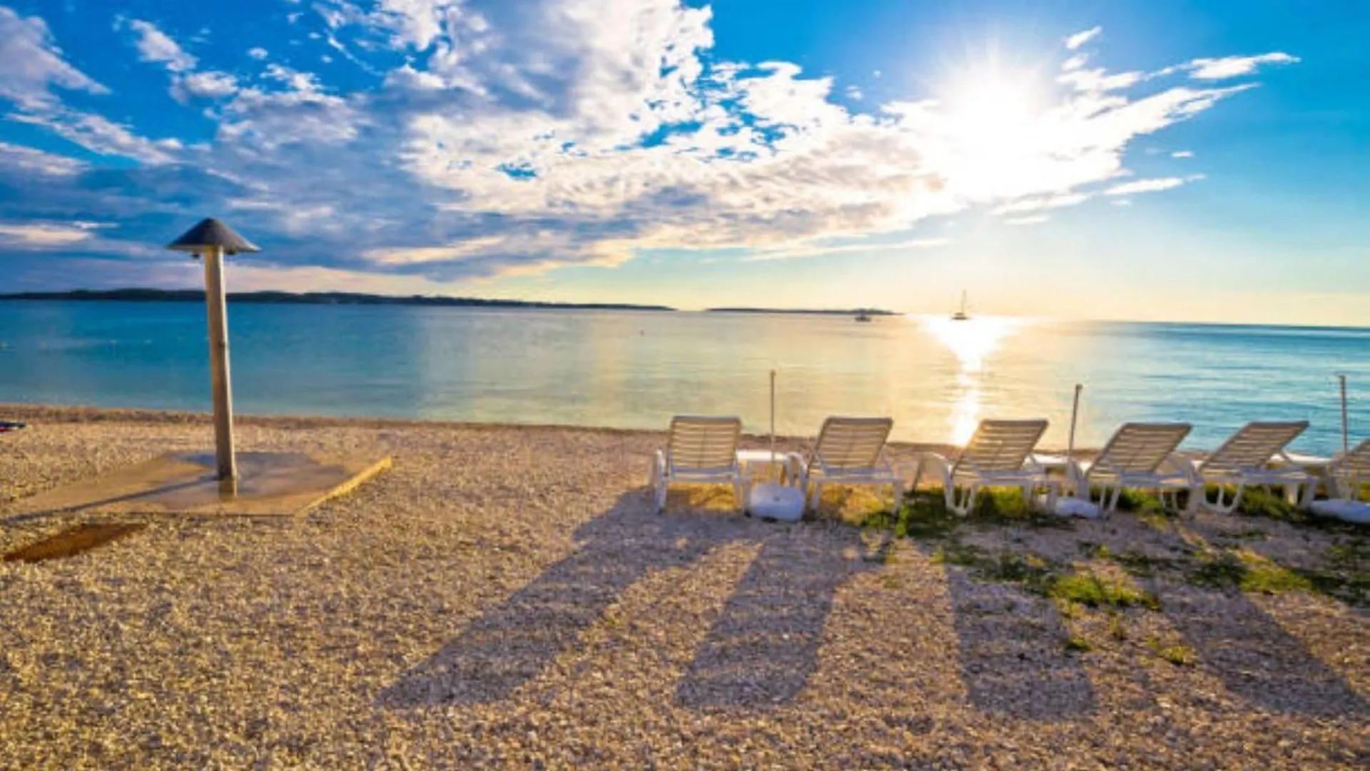 Spacious Flat With Pool Just 300M From The Beach Fazana Croatia